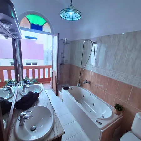 Casa Del Chaflan - Historico Con Encanto 2 شقة